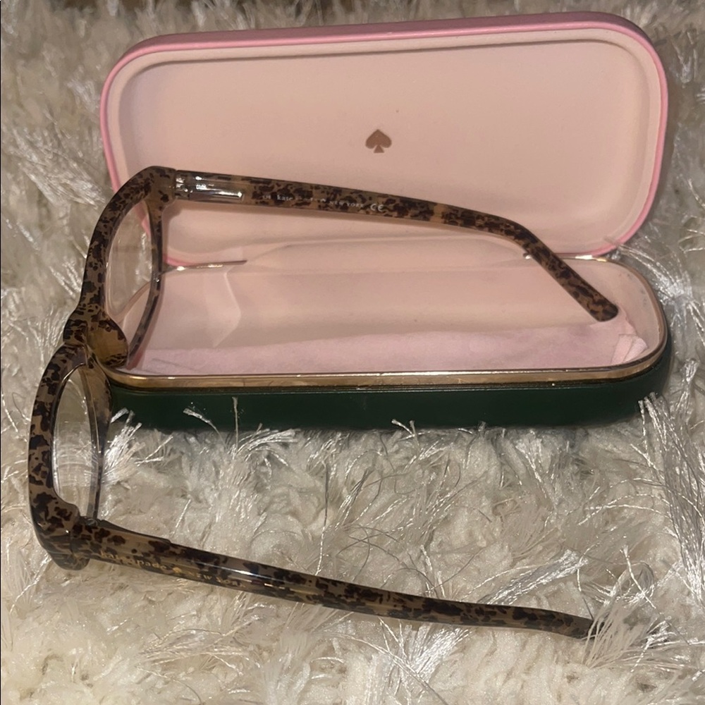 Kate Spade Brown and Pink Glasses with Protective Case and cloth - Picture 5 of 7